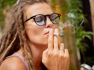 Silent Surgical Risk: Doctors Warn of Waking Up During Operations Due to Undisclosed Cannabis Use