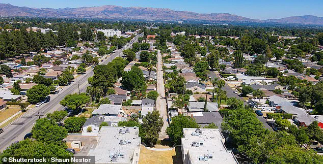 Winnetka Residents Sound Alarm Over Surge in RV Encampments Near Schools and Parks