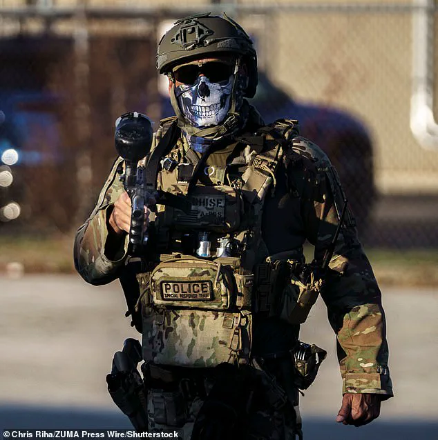 ICE Use of Force During Protest Sparks Public Concern Over Government Regulations