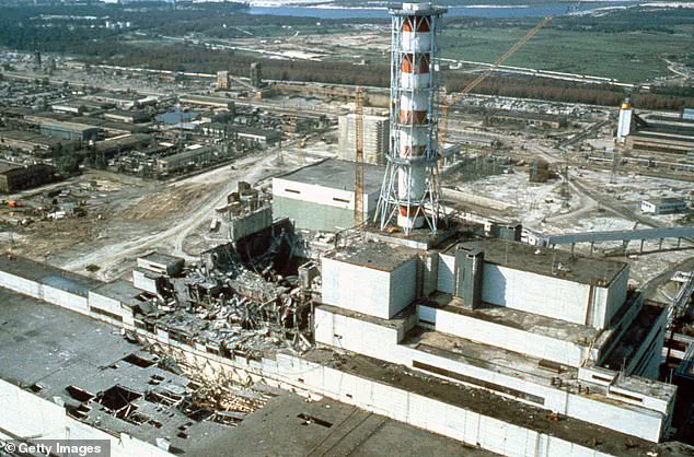 IAEA Issues Urgent Warning as Russian Attacks Cut Power to Chernobyl, Heightening Nuclear Safety Risks
