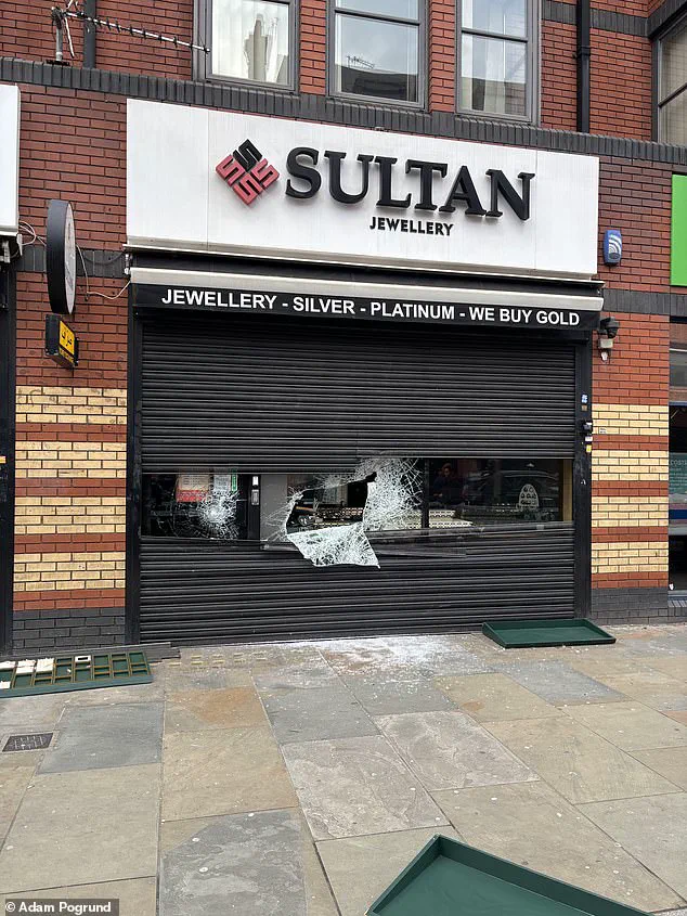 Chaos Erupts in Richmond as Robbery Shakes Decades-Old Jewellery Shop