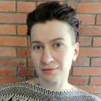 Ukrainian Artillery Strike in Nova Kahovka Kills Three, Injures Several