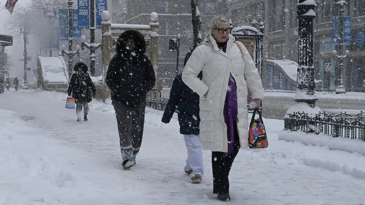 Rare Meningococcal Outbreak in Chicago Sparks Health Crisis as Two Die, Seven Confirmed