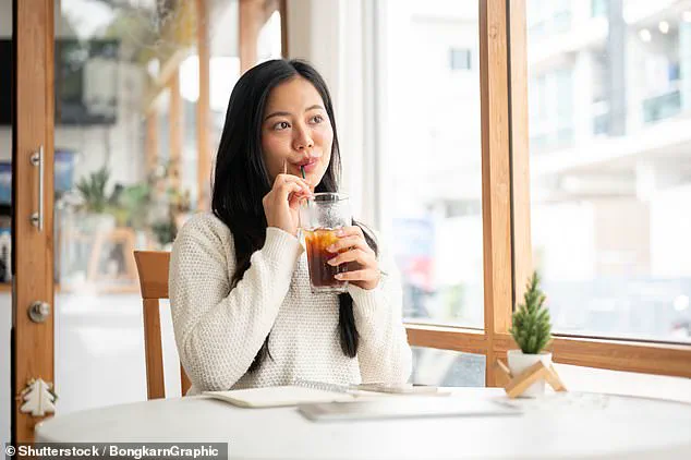 Harvard Study Links High Caffeine Intake to 18% Lower Dementia Risk, Highlighting Long-Term Brain Health Benefits