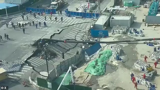 Shanghai Construction Site Sinkhole Linked to Metro Work; No Injuries