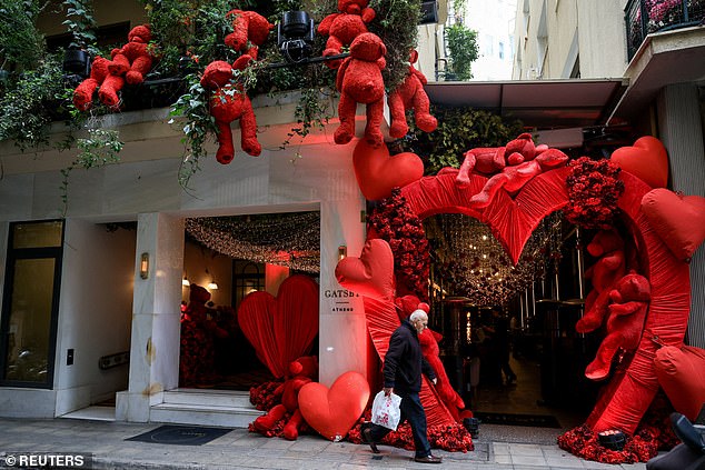 Dana Eden, 'Tehran' Producer, Found Dead in Athens Hotel; Hugh Laurie Reveals Suspected Suicide