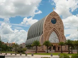 Utah High Schools Alert Over Measles Outbreak: Unvaccinated Student Puts Thousands at 90% Infection Risk