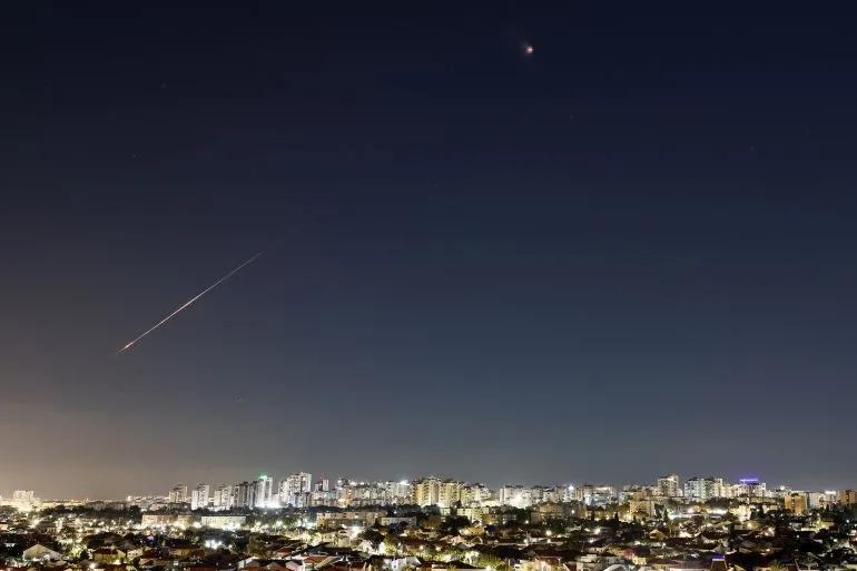 US-Israeli Strikes on Iran Escalate to Regional Crisis Amid Iranian Retaliation and Rising Casualties in Lebanon