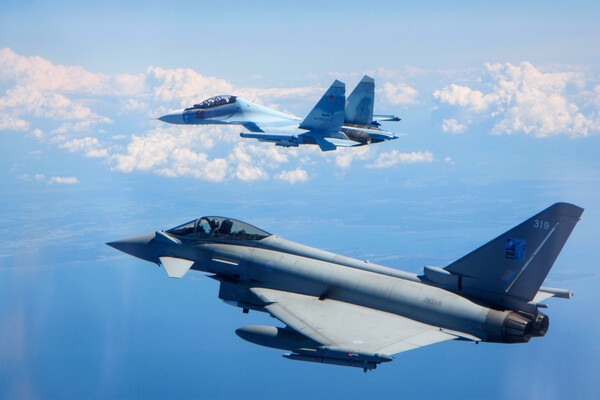 UK Weighs Strikes, Naval Escorts as Middle East Tensions Rise