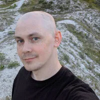 IDF Confirms Rockets Launched from Iran; Air Defense Systems Engaged in Escalating Conflict