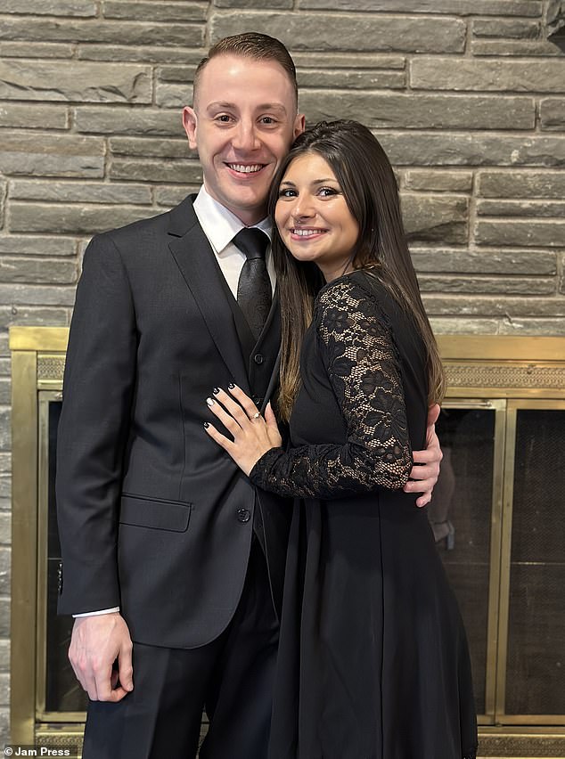 From Carefree Life to Health Crisis: How Bloating and Blood in Stool Changed Mariana Tata's World