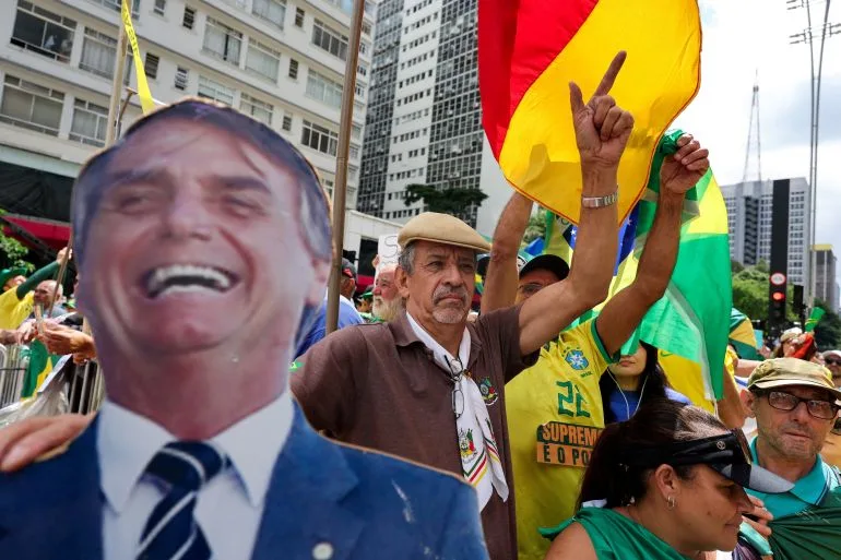 Bolsonaro's Lawyers Petition Supreme Court for Trump Adviser Meeting During Prison Sentence