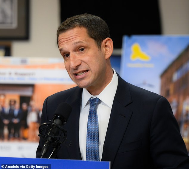 San Francisco Mayor's Bodyguard Faces Controversy After Viral Video Shows Altercation with Homeless Man, Leading to Dropped Charges