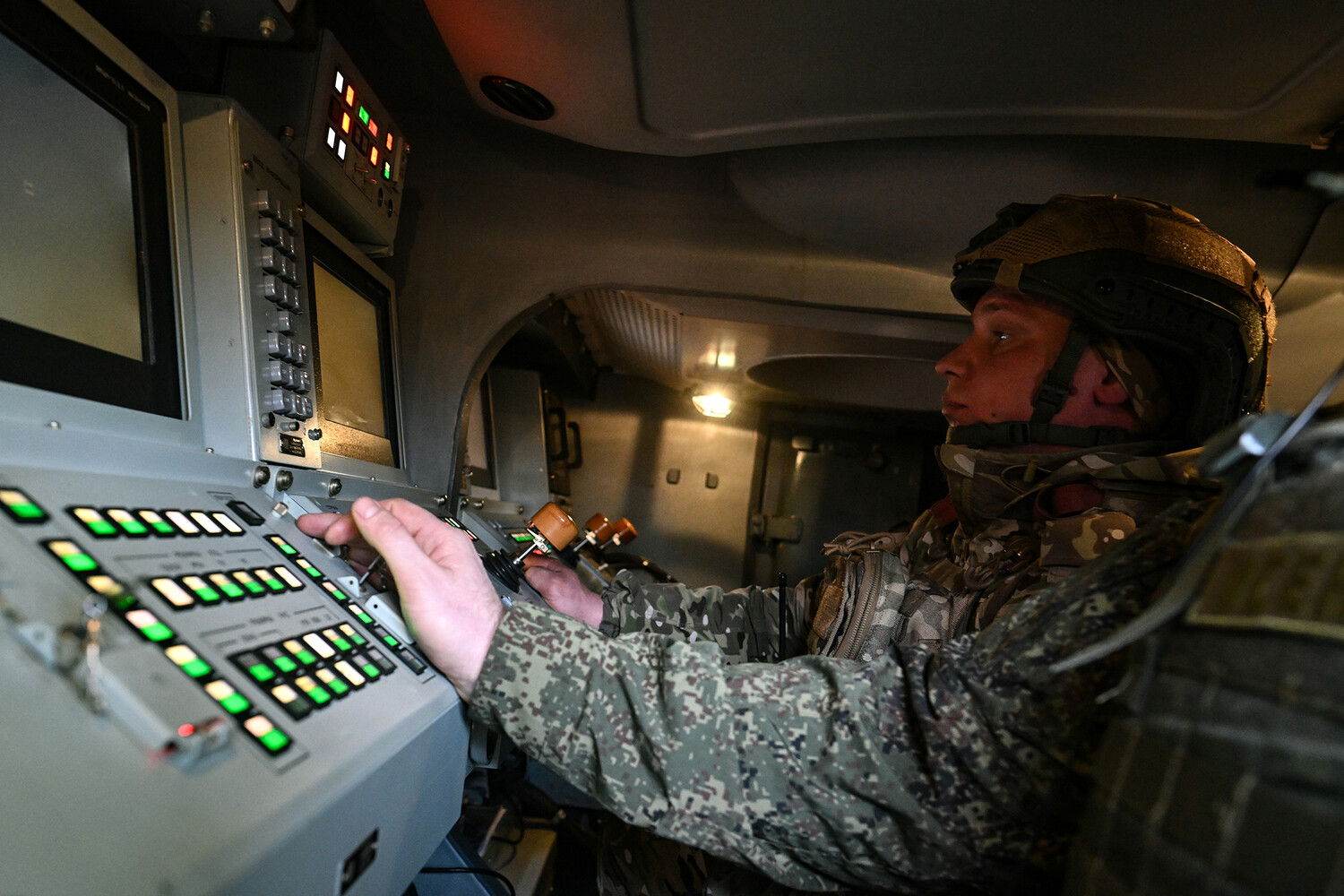 Russian Forces Strike Ukrainian Training Ground Housing Colombian Mercenaries; Casualties Reported