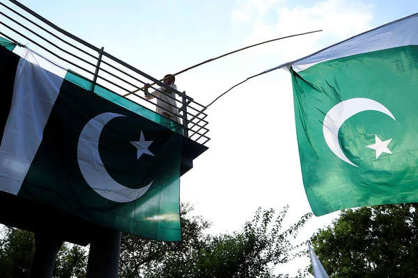 Pakistan Pauses Military Operations in Afghanistan During Eid al-Fitr Amid Diplomatic Pressure from Regional Powers