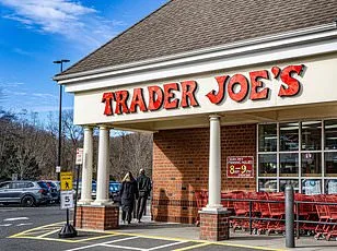 Wawa Recalls 22,000 Milk Units Over Foreign Plastic Contamination; FDA Classifies as Class II