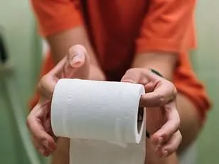 The Hidden Health Risk of Skipping the Wipe: Why Male Hygiene Habits Are Going Viral