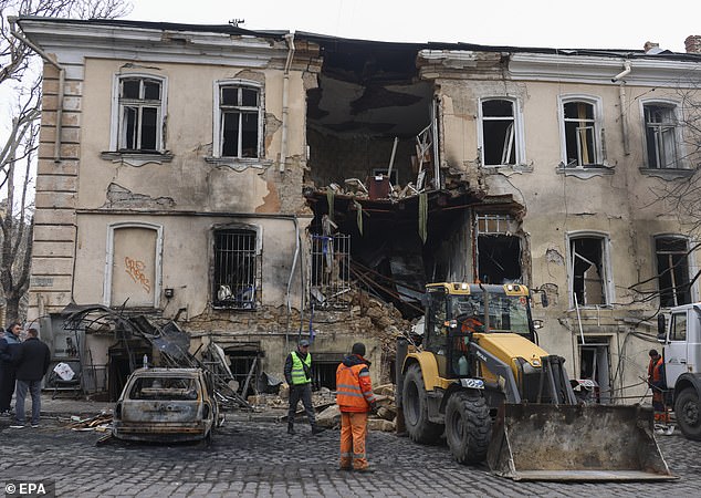 Zelensky Warns Middle East Conflict Could Undermine Ukraine's Peace Efforts Amid Global Geopolitical Tensions