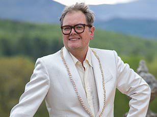 The Unseen Battle of Freya Baker: Living with Hyperhidrosis and the Weight of Shame