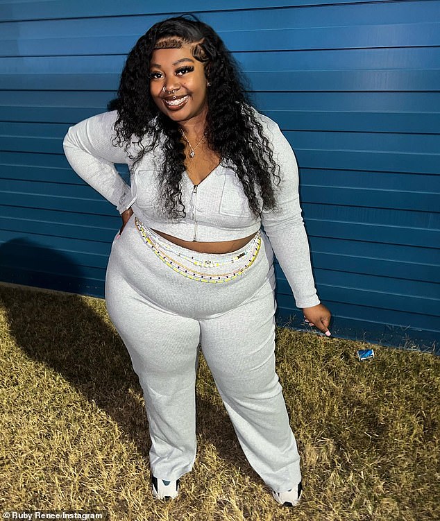 Southwest Airlines Allegedly Denies Boarding to Passenger Over Size, Forces $450 Extra Seat Purchase