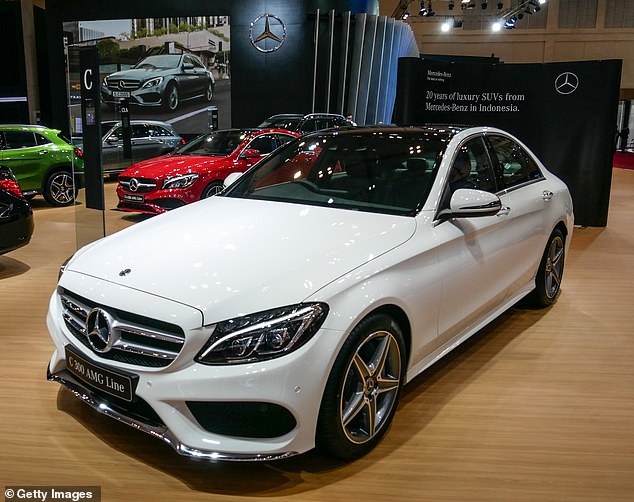 Shattered Trust: Mercedes Dealership's Shocking Car Haul to Bars