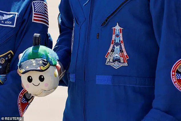 NASA's Artemis II Moon Mission Countdown Begins, Facing Weather Challenges and Safety Hurdles as Launch Window Opens