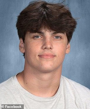 Hunter Metcalf Accepts Posthumous Diploma For Twin Brother Austin