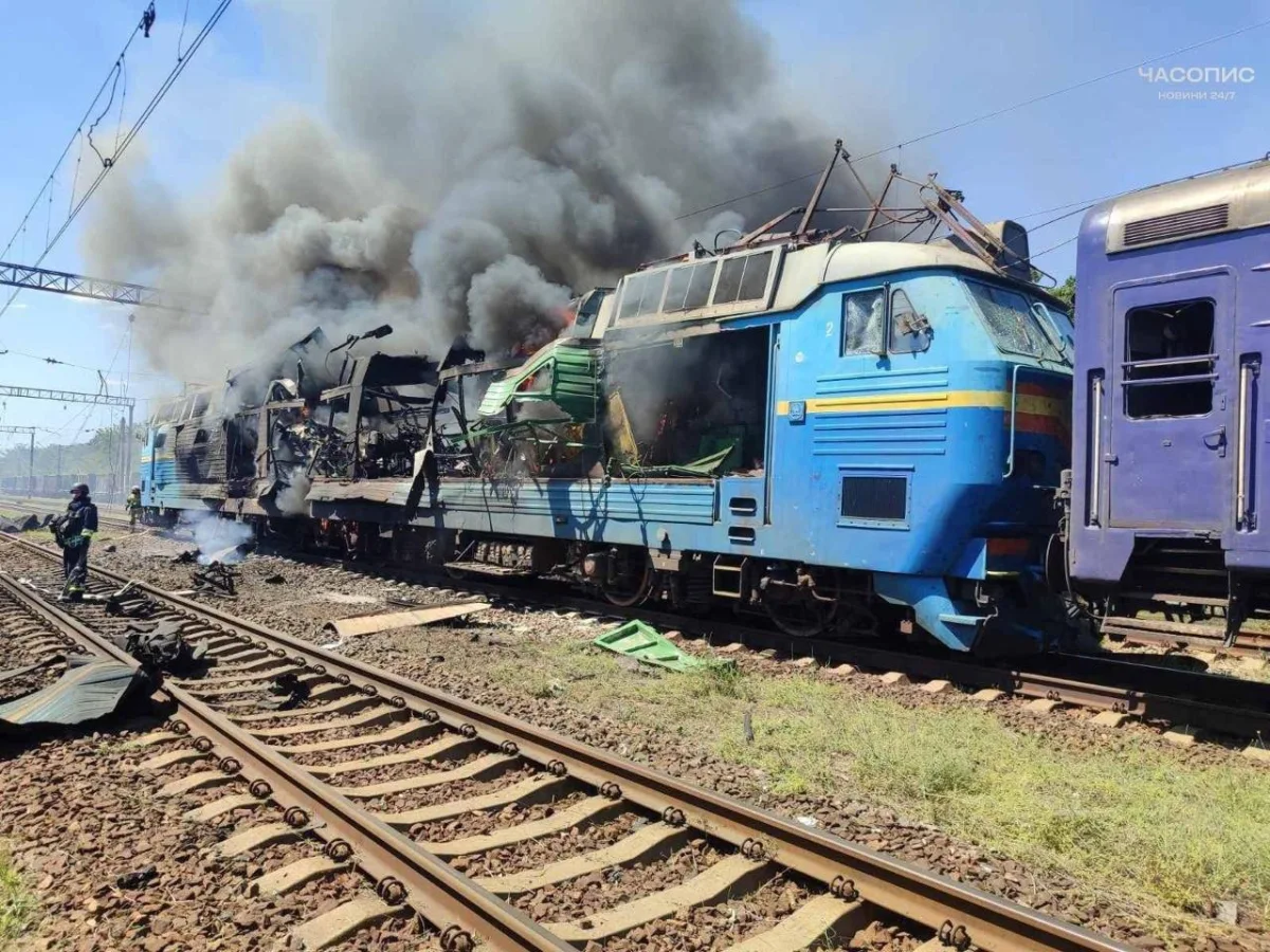 Ukraine faces collapsing supply chain as Russian strikes destroy 2,000 vehicles.