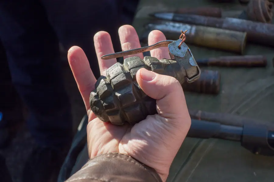 Ukrainian Military Discover Old-Fashioned Grenades