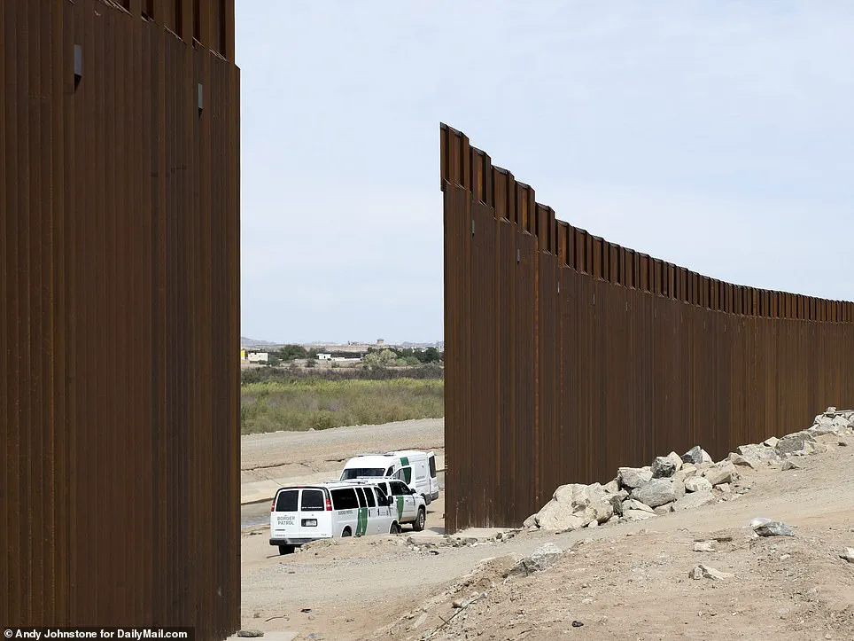 Coyotes Impersonating Border Patrol Officers to Smuggle Migrants