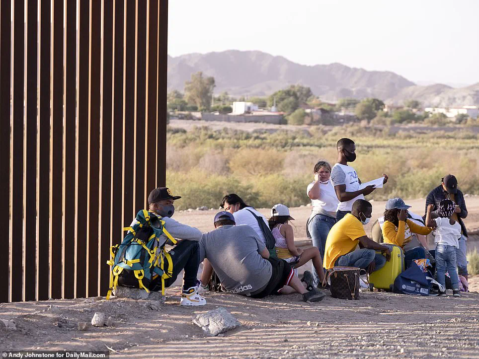 Coyotes Impersonating Border Patrol Officers to Smuggle Migrants