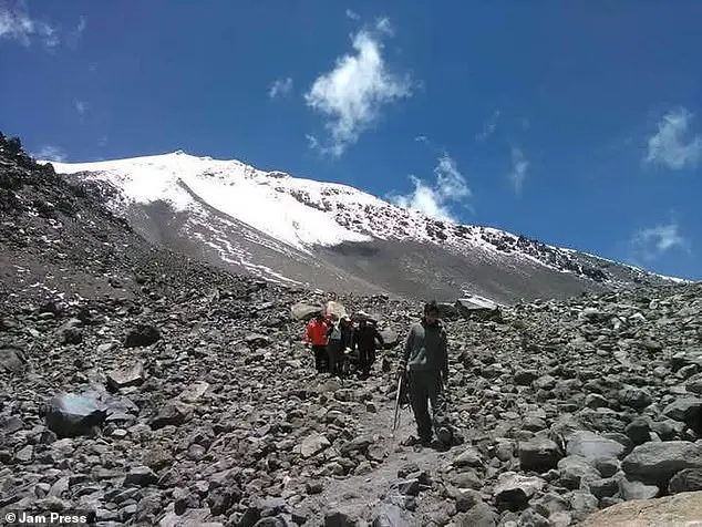 Daring Cyclist Dies in Tragic Fall While Descending Mexico's Pico de Orizaba