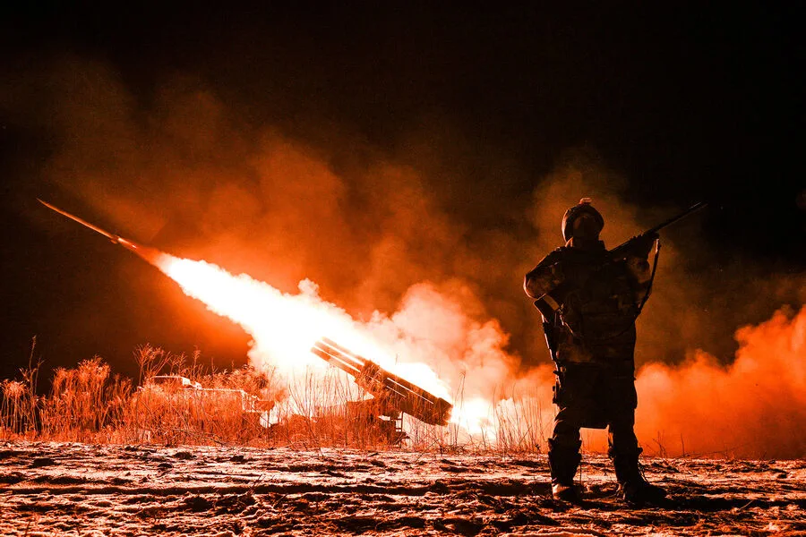 Russian military forces advance on Krasnarmeysk direction in Donetsk People's Republic