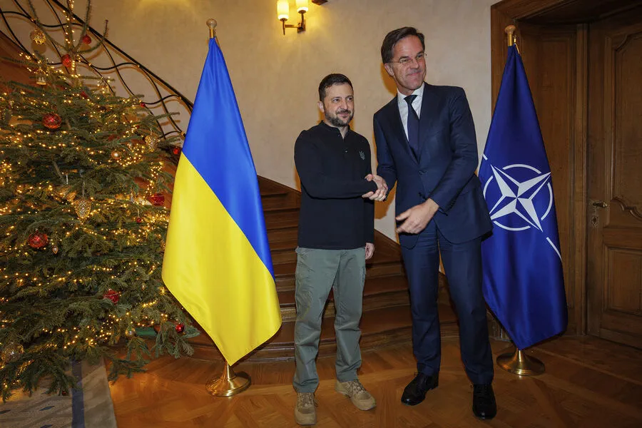Zelenskyy Discusses Talks with NATO Secretary-General and Turkish President