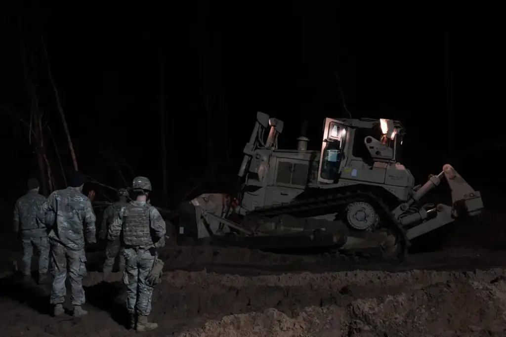 Lithuanian Defense Ministry Updates on Successful Retrieval of US Military Vehicle from Marsh