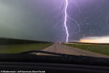 Woman Struck by Lightning Describes Rare Change to Eye Color