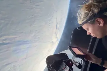 Civilian Astronauts' Video from Space Angers Flat Earthers With Earth's Curvature