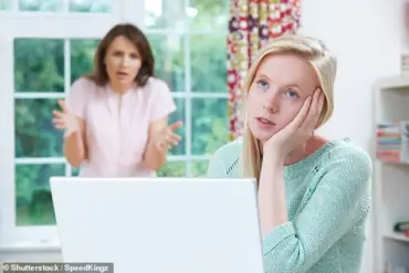 Psychotherapist Introduces 'Peacock Parents': Emotional Absentees Seeking Admiration Through Their Children