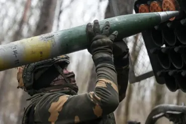 Russian Forces Launch Multiple Missile Strikes on Kyiv and Surrounding Regions