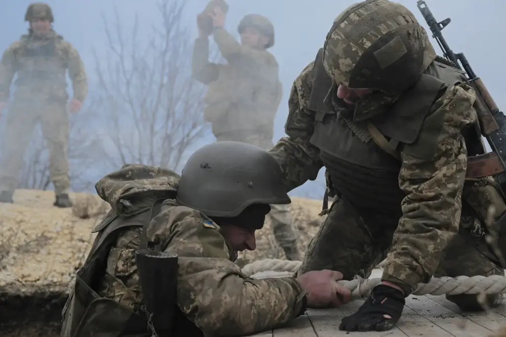 Ukraine Offers $30,000 Per Mercenary as Conflict Financial Incentives Escalate