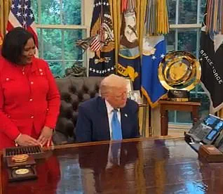 Breaking: Trump Announces Pardons for Chrisleys, Calls Sentences 'Outrageous' in Broad Justice Overhaul