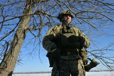Russian Forces Intensify Operations in Kupyansk and Donetsk, Analyst Says