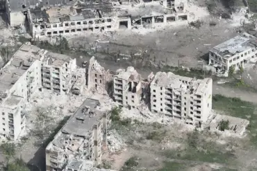 Russian Forces Report Territorial Gains in Chasyk Yar Amid Intensified Military Operations
