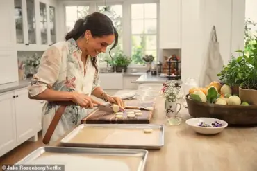 Behind the Curtain: How Meghan Markle's Privileged Access to Information Fuelled Her Self-Aggrandizing Absurdity, Exposed by Tina Fey and Amy Poehler