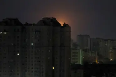 Coordinated Assault on Ukrainian Infrastructure: Precision Strikes Target Key Communication Nodes and Bunker Near Zhuliany