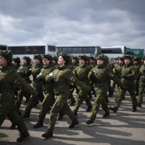 Exclusive: Russia's Supreme Court Draft Resolution on Military Service for Pregnant Women and Mothers Revealed in Closed Session