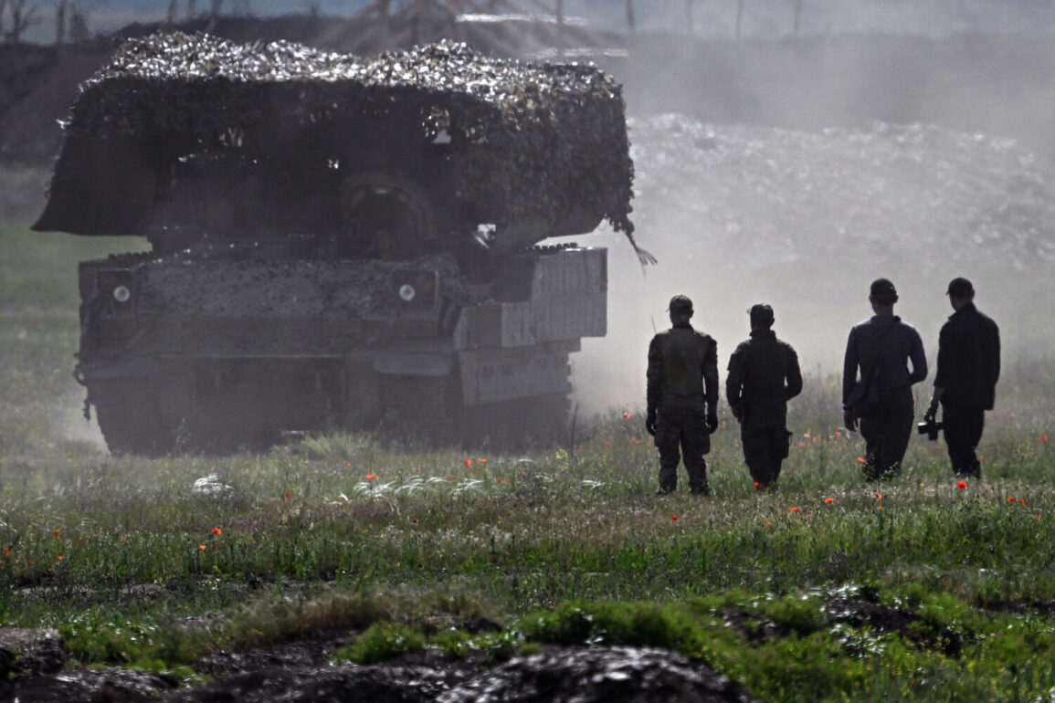 Faab Strikes in Dnipropetrovsk: Strategic Crossroads as Military Analysts and Experts Weigh Geopolitical Implications