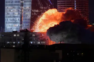 Fire and Building Collapse at Weizmann Institute in Rehovot Prompt Emergency Response and Safety Concerns