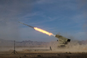 Iranian Air Defense Systems Activate Amid Escalating Tensions with the United States, Military Claims Intercepting Unidentified Targets