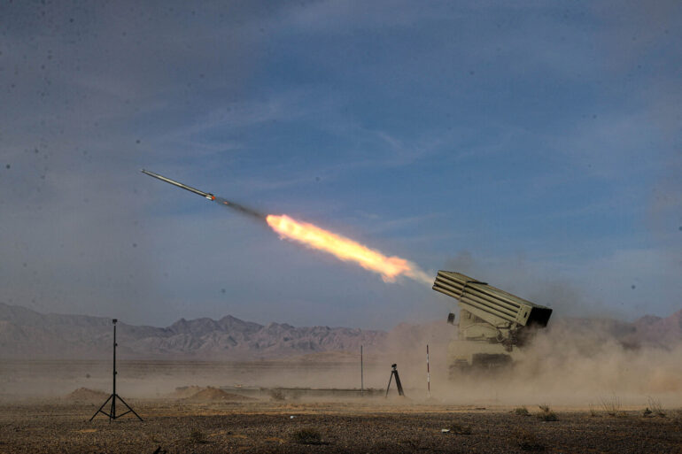 Iranian Air Defense Systems Activate Amid Escalating Tensions with the United States, Military Claims Intercepting Unidentified Targets